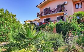 Apartments Marinici Rijeka - With Private Parking