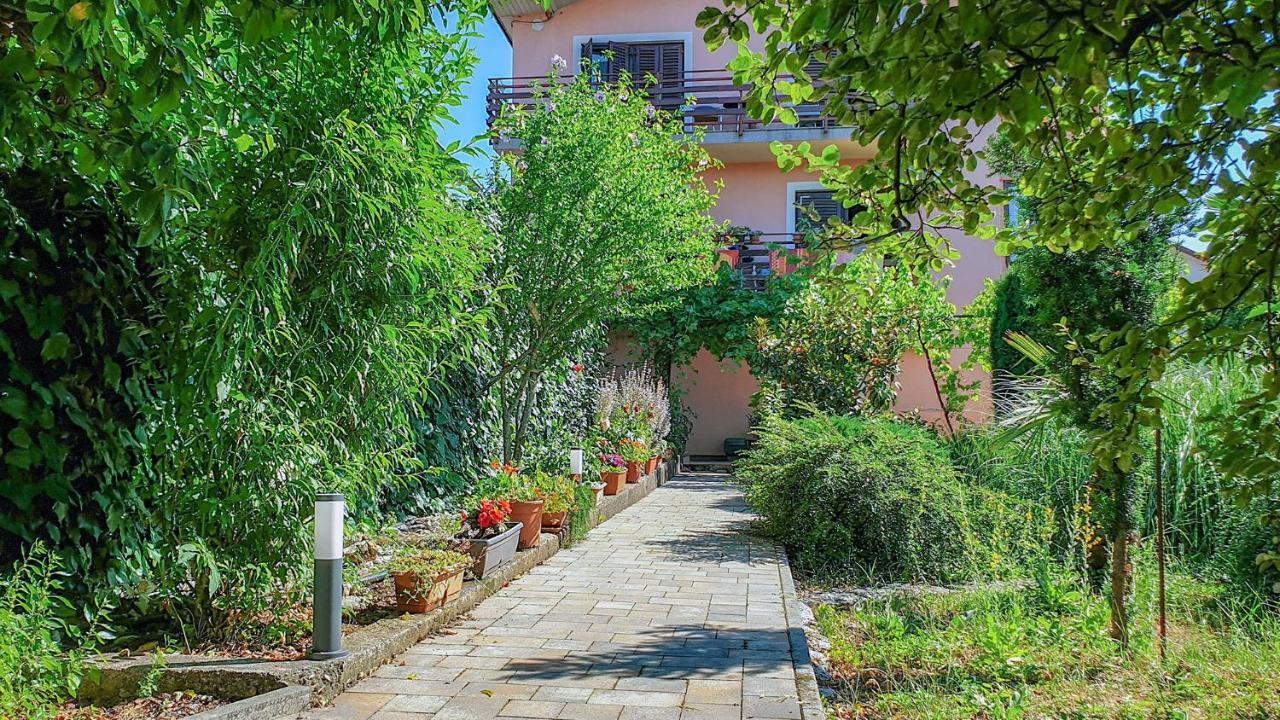 Apartments Marinici Rijeka - With Private Parking Exterior foto